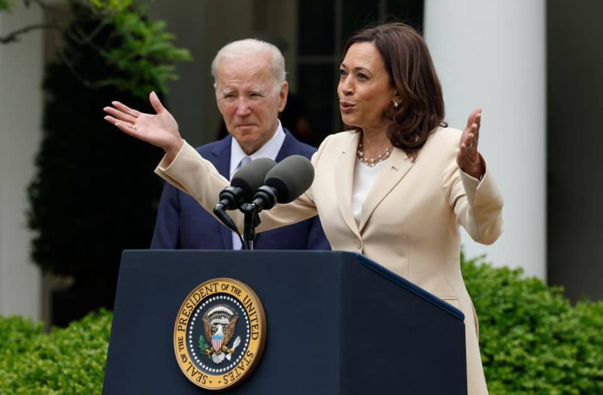 Biden abandonne : Kamala Harris, nouvel espoir des démocrates ?