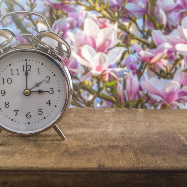 Heure nationale : l’avancement de 60 minutes entre en vigueur cette nuit