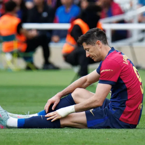 Lewandowski forfait pour les prochains matchs décisifs du Barça