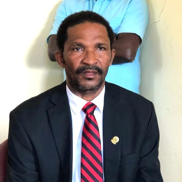 Transfè Adrien Exama nan Miragwàn : Malantandi sou avni Jean Ernest Muscadin