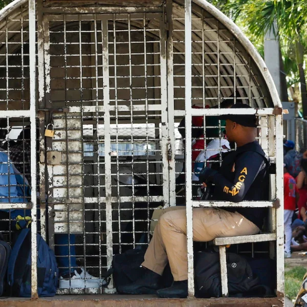 La France octroie 2 millions d’euros à l’OIM pour la réintégration des Haïtiens déportés