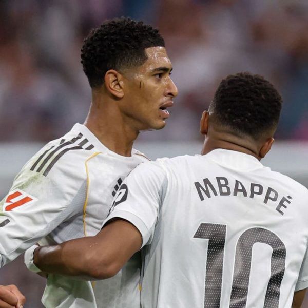 Le Real Madrid s’impose face au Barça (2-1) et creuse l’écart en Liga