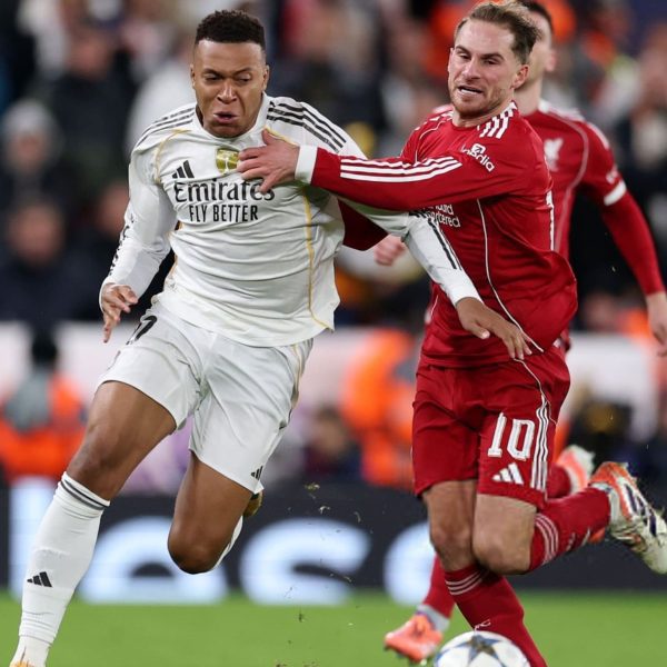 Un Real sans éclat trébuche à Anfield