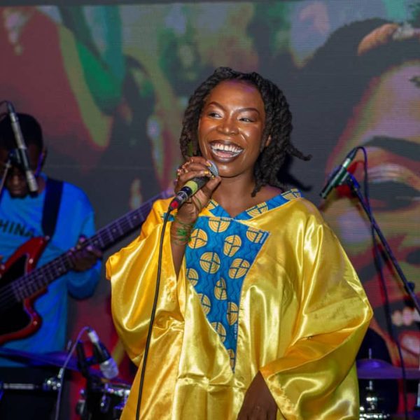 Fameuse Maude ouvè pòt “Linivè” li bay piblik la