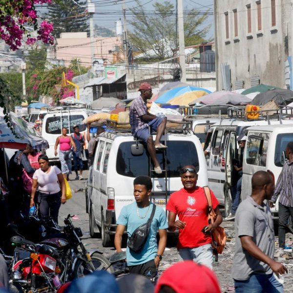 Hausse des carburants : le bras de fer entre chauffeurs et passagers
