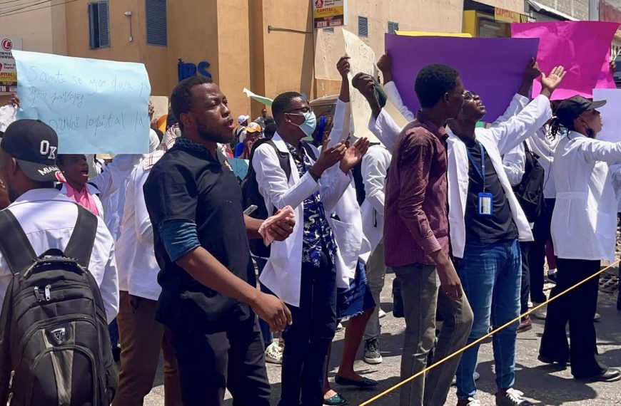 Étudiant blessé lors d’une manifestation pour la réouverture de l’Hôpital général, la PNH ouvre une enquête