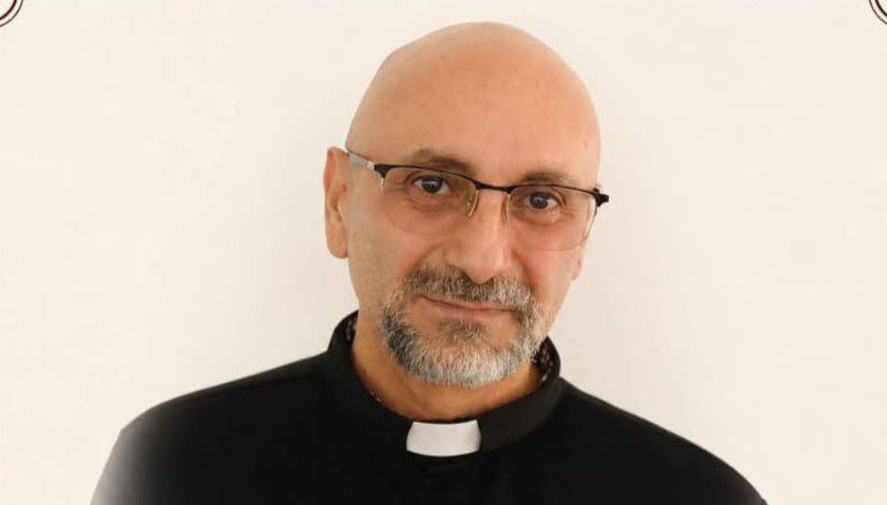 Ekwatè : Yon krisifi tonbe sou yon lotèl lakòz lanmò yon prèt redanmtoris